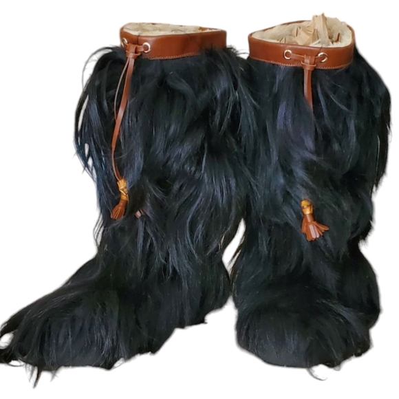 GUCCI Yeti Siberian Goat Hair Black Fur Vintage winter boots with COA - Picture 1 of 16